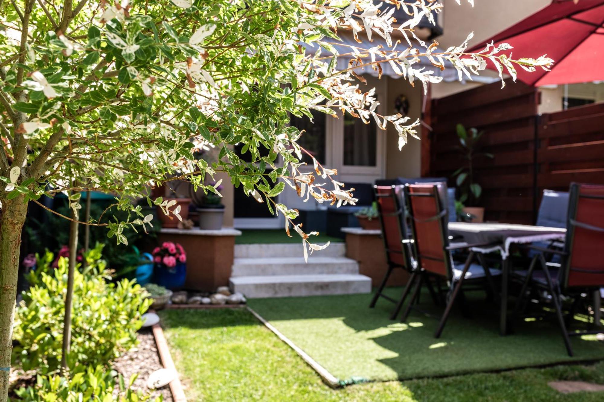 Flower Apartment Heviz Exterior photo